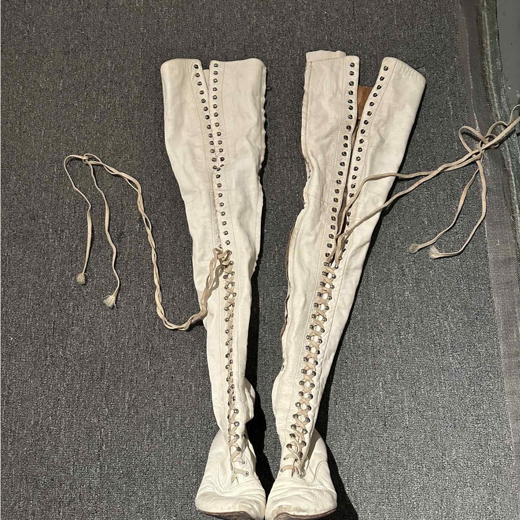Thigh High Leather, Kinky Boots Owned By Miss Nude Canada Well Worn Shoes